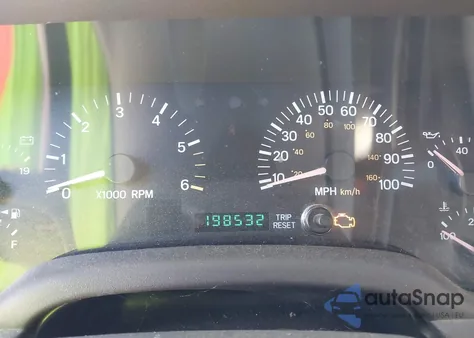 2001 Jeep Cherokee Sport from USA, damaged, VIN 1J4FF48S51L574917